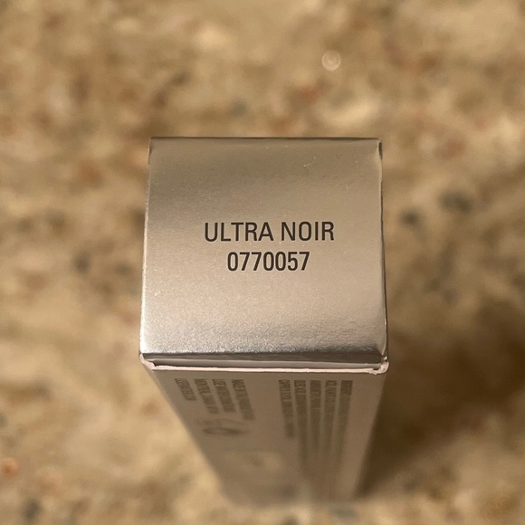 Lise Watier Eye Opening Vegan Mascara - Picture 3 of 5